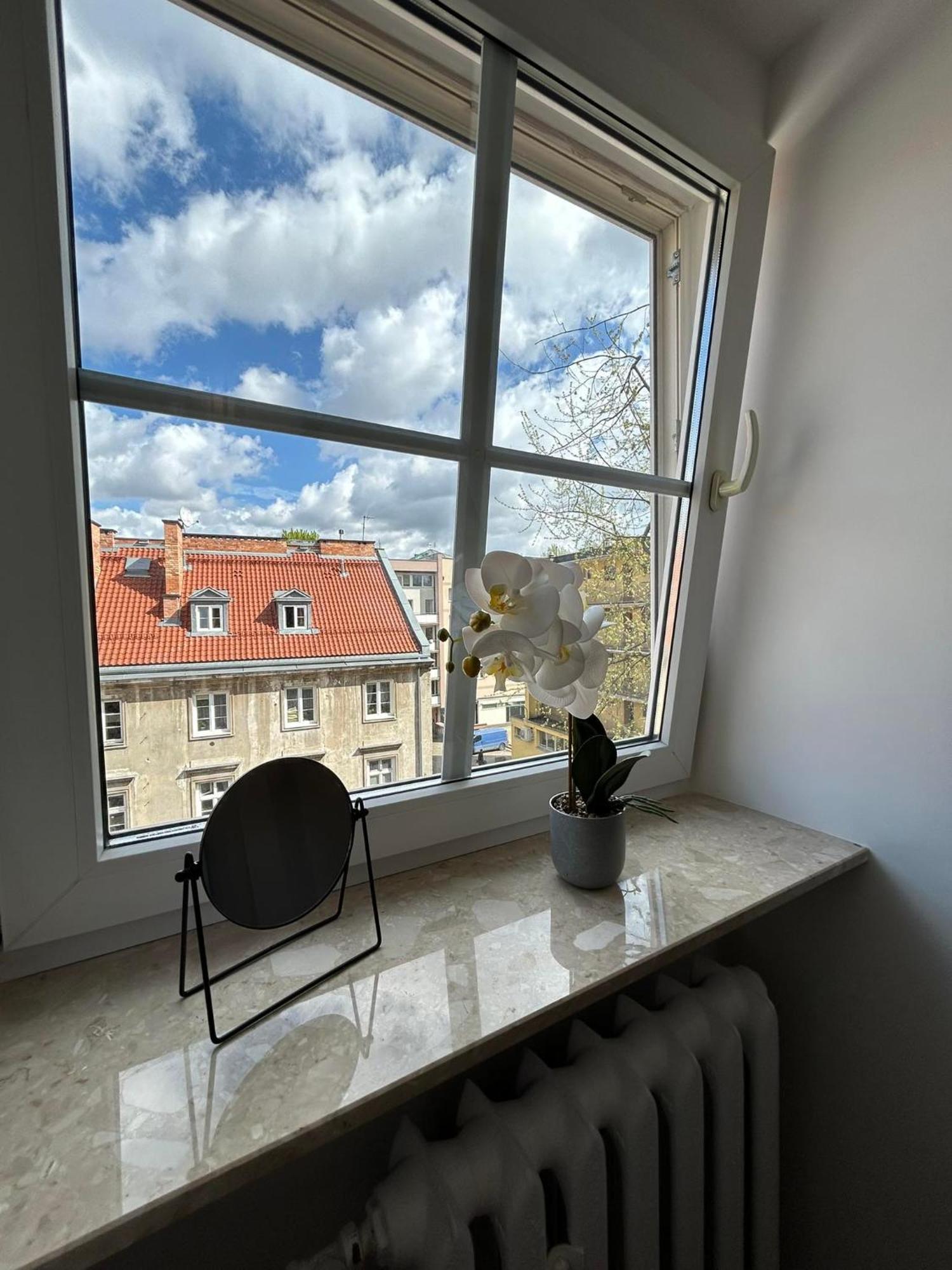 Old Tenement Apartment Warsaw Exterior photo